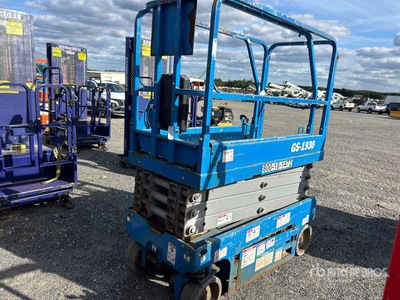 2017 Genie GS-1930 Electric Scissor Lift (Inoperable)