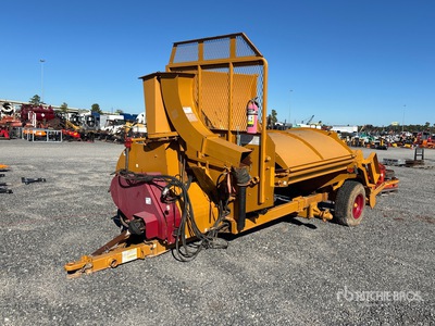 2022 Haybuster 2574 Portable Bale Processor