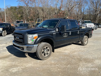 2015 Ford F-250 XL 4x4 Crew Cab Pickup