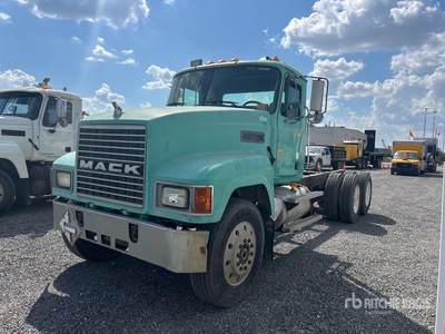 1998 Mack CH613 6x4 Autocarro cabina e telaio (Inoperable)