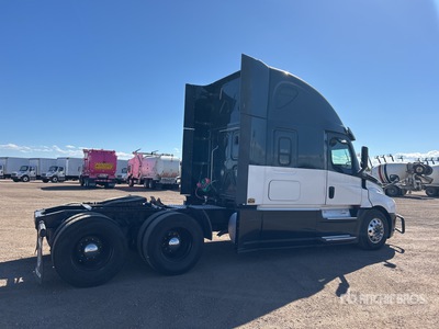 2018 Freightliner Cascadia 126 6x4 Cabeza Tractora Cabina Dormitorio