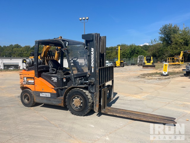 MONTACARGAS 2022 DOOSAN G35S7