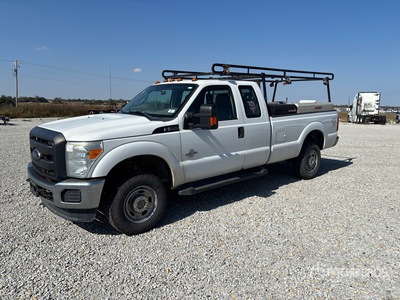 2015 Ford F-350 XL 4x4 Extended Cab Pickup