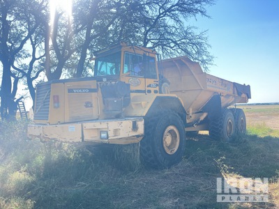 Volvo A35C を見 Articulated Dump Truck (Inoperable)