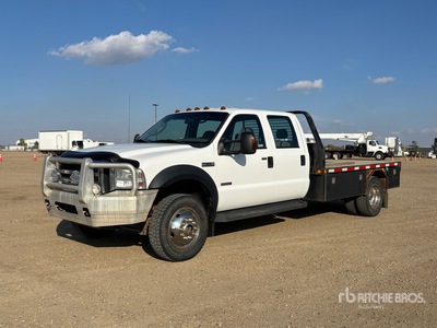 2006 Ford F-550 XLT 4x4 Crew Cab شاحنة مسطحة