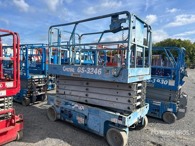 2016 Genie GS-3246 Electric Scissor Lift