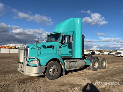 2014 Kenworth T660 6x4 تراكتور شاحنة نهارية (ثنائية المحور)