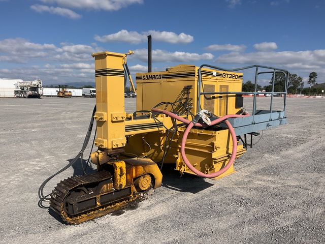 1997 Gomaco GT-3200 Guarnicionadora de Concreto / Curb and Gutter Machine