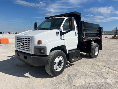2003 Chevrolet C7500 4x2 S/A Dump Truck