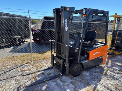 2019 Doosan B20T-7 3650 lb Elektryczny wózek widłowy