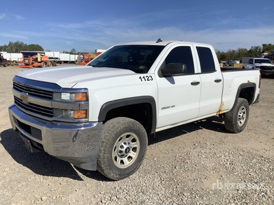 2015 Chevrolet Silverado 2500HD 4x4 Dual Cab Pickup