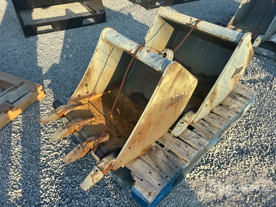Quantity of (2) Tag Q/C Digging Baggerlöffel