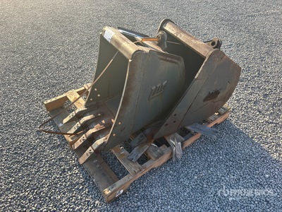 Quantity of (2) Q/C Digging Baggerlöffel