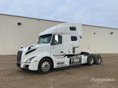 2020 Volvo 6x4 T/A Sleeper Truck Tractor