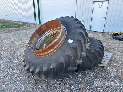 Quantity of (2) Firestone 20.8-38 を見 Tires