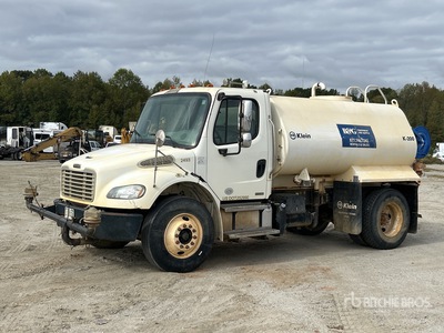 2011 Freightliner M2 106 2000 gal 4x2 Water Truck