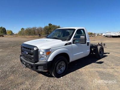 2012 Ford F-250 4x2 Autocarro cabina e telaio