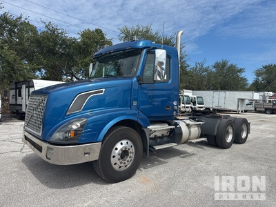 2017 Volvo VNX 6x4 T/A Day Cab Truck Tractor
