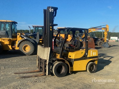 Yale 90VX Pneumatic Tire Forklift