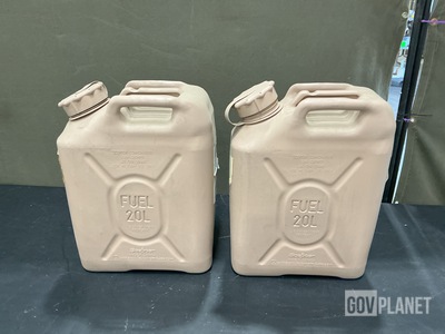 (18) Plastic Fuel Cans