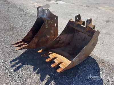 Quantity of (2) Backhoe Rear Bucket - Fits John Deere 410