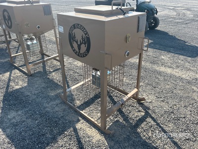 Big Daddy 500 LB Solar Deer Feeder Varios, tienda, almacen, consumidor (Unused)