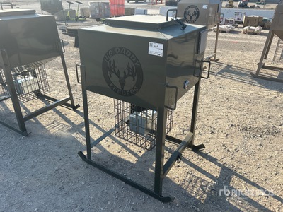 Big Daddy 500 Lbs Solar Deer Feeder Varios, tienda, almacen, consumidor (Unused)