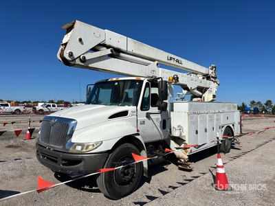 2000 Lift-All LM-55-2ND 55 ft on 2005 International 4300 4x2 Bucket Truck