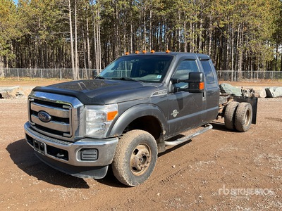 2016 Ford F-350 XLT 4x4 Extended Cab Autocarro cabina e telaio