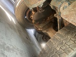 Underbody with Center Drive Axle