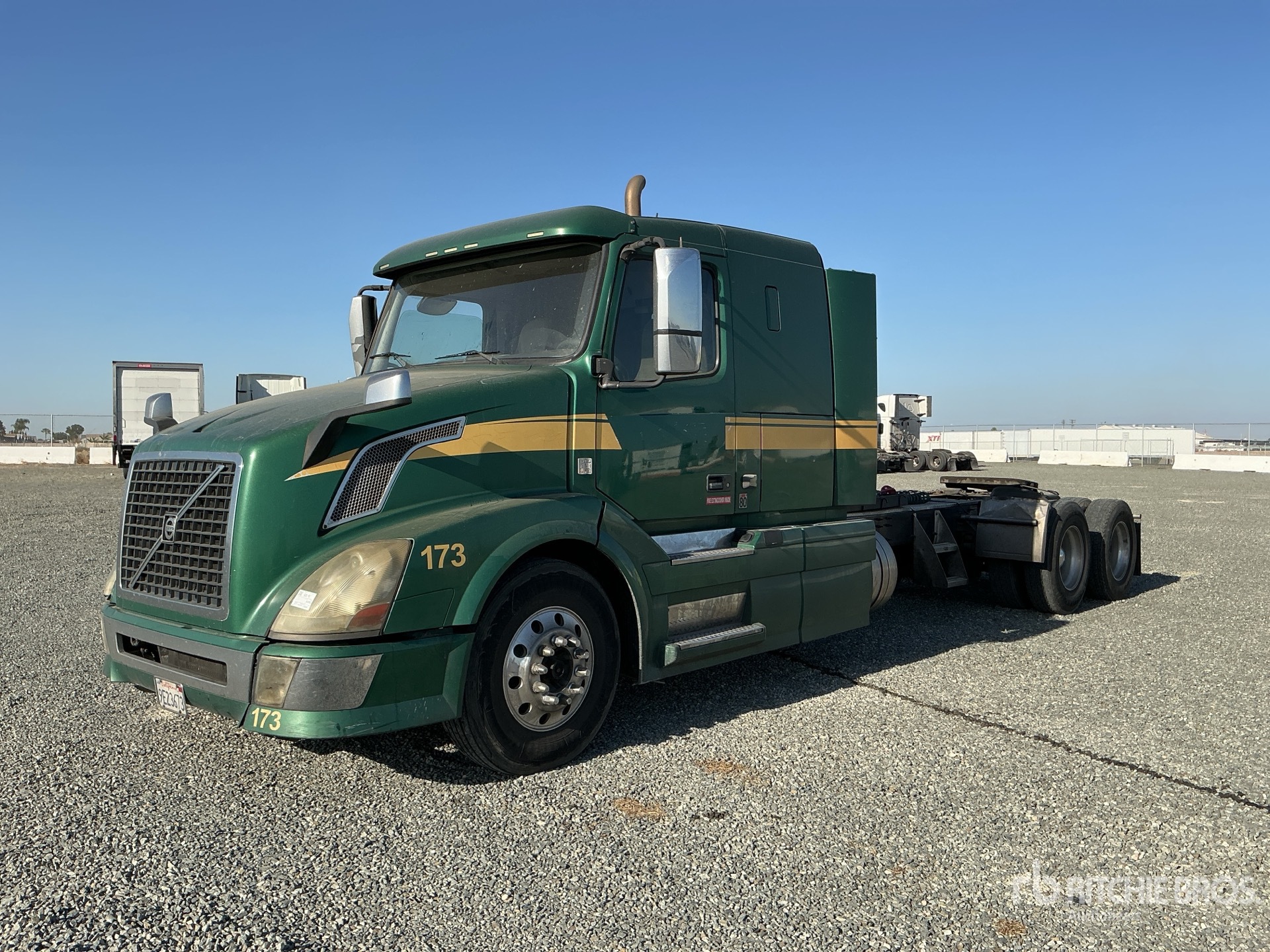 2013 Volvo VNL 6x4 T/A Sleeper Truck Tractor