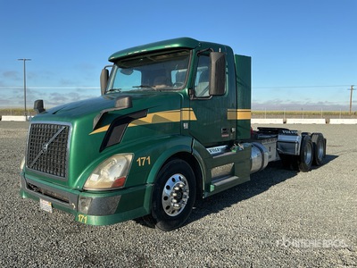 2012 Volvo VNL430 6x4 T/A Day Cab Truck Tractor