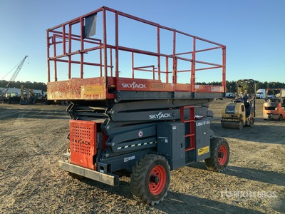 2016 Skyjack SJ8841 RT 4x4 Diesel Scissor Lift