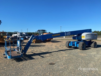 2016 Genie S85 4WD Diesel Nacelle téléscopique