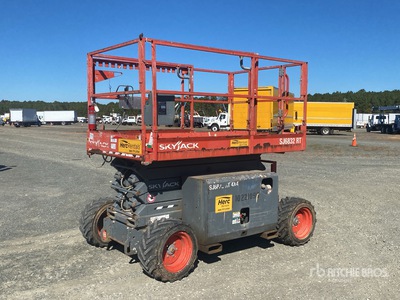 2017 Skyjack 6832RT 4x4 Diesel Scissor Lift
