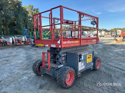 2018 Skyjack 6832RT 4x4 Diesel Scissor Lift