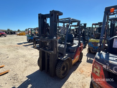 2018 Toyota 8FG70U 4500 lb Pneumatic Tire رافعة شوكية