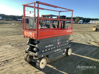 2019 Skyjack SJ III 3226 Electric Scissor Lift