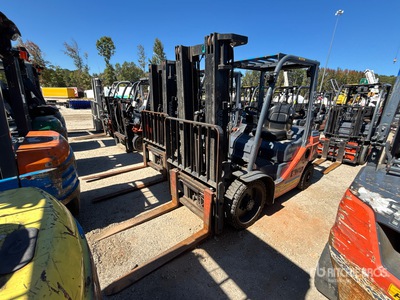 2020 Toyota 40-8FGU25 4500 lb Pneumatic Tire Pneumatic Tire رافعة شوكية