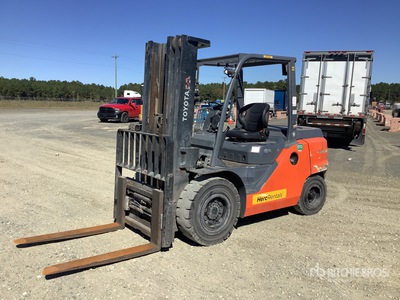 2021 Toyota 8FD45U 8500 lb Pneumatic Tire Forklift