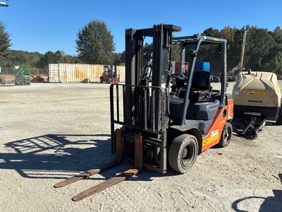 2023 Toyota 40-8FGU25 4500 lb Pneumatic Tire Pneumatic Tire رافعة شوكية