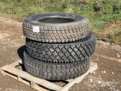 Quantity of (3) Michelin XDE Pneumatici per autocarro (Unused)
