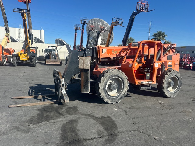 2018 JLG 10054