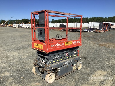 2016 Skyjack SJ3219 Electric Scissor Lift