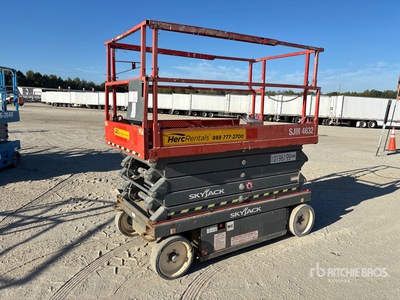 2016 Skyjack SJ4632 Electric Scissor Lift