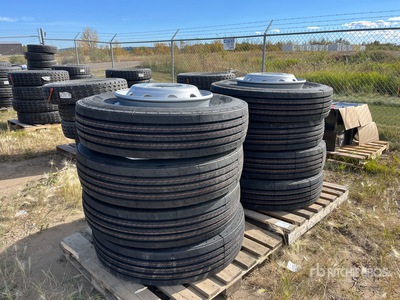 Quantity of (8) Triangle 11R22.5 Pneumatici per autocarro (Unused)