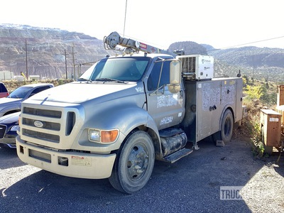 2006 Ford F-650 4x2 Service Truck