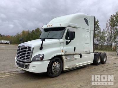 2020 Freightliner Cascadia 125 6x4 T/A Sleeper Truck Tractor