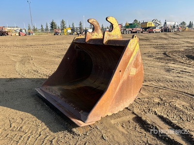 Cat 72 in Q/C Cleanup Excavator Bucket - Fits Cat 336E