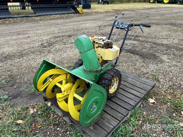 John Deere 1032 Snowblowernull